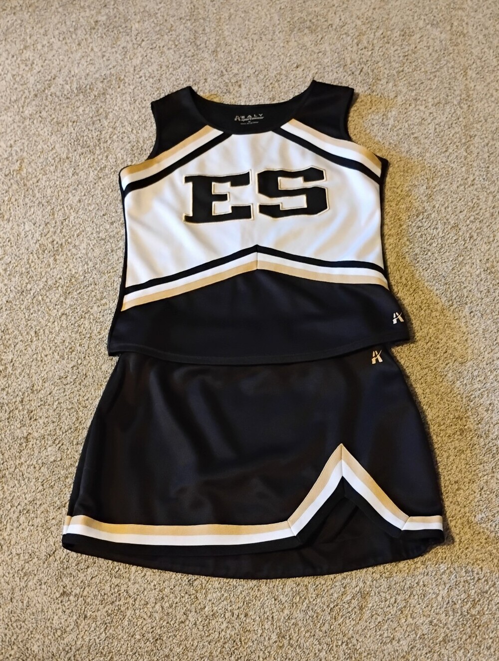 ES High School Authentic Black And Gold Cheerleading Outfit Ladies Size Medium